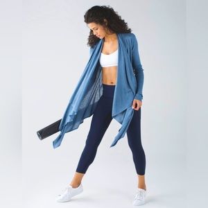 Lululemon Seek The Heat Crop
Inkwell 8 NWT